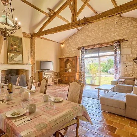 Holiday home Le Pigeonnier - Piscine Privee Et Jacuzzi Thenac (Dordogne)