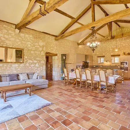 Holiday home Le Pigeonnier - Piscine Privee Et Jacuzzi *
